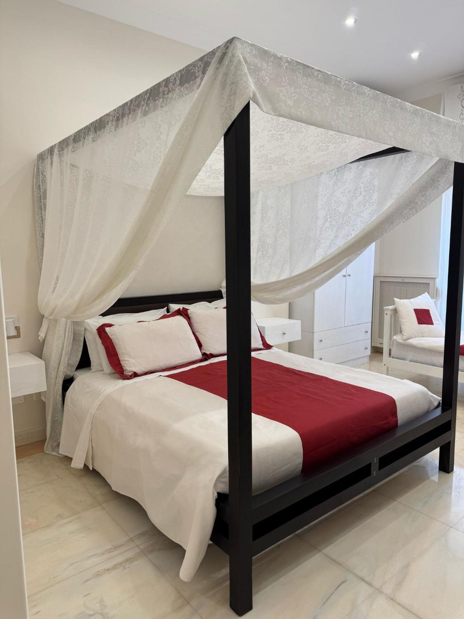 Bernini House Naples 호텔 외부 사진